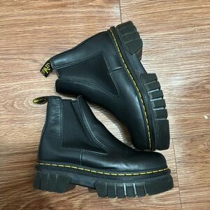 Doc Marten Leather Chelsea Platform Boots Women Size 7